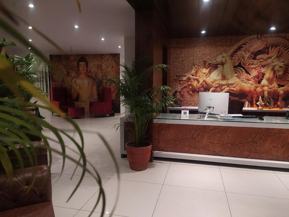 Rajlaxmi Hotel - Free Airport Pickup And Drop Jaipur Dış mekan fotoğraf